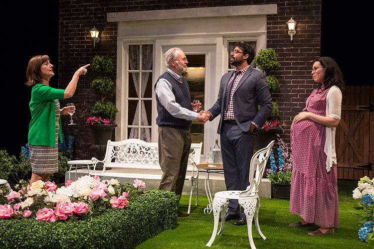 Review: NATIVE GARDENS at Victory Gardens&nbsp;Theater