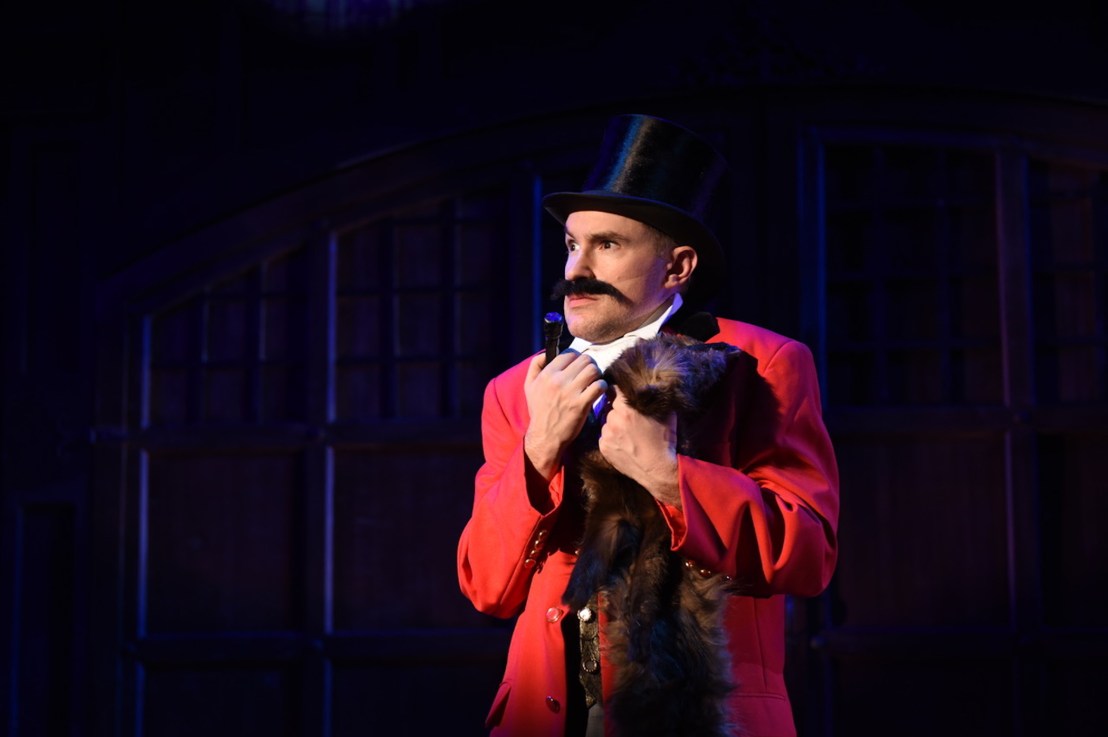 Review: A GENTLEMAN’S GUIDE at Porchlight Music&nbsp;Theatre