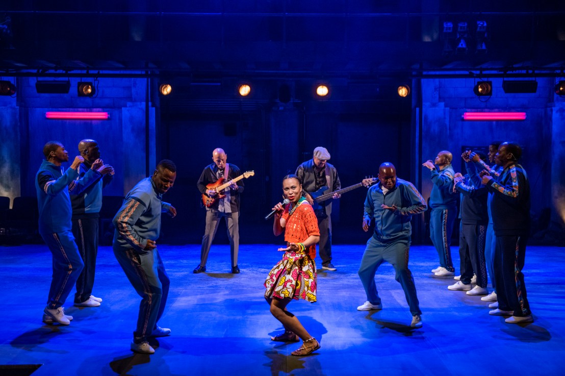 Review: LINDIWE at Steppenwolf Theatre&nbsp;Company
