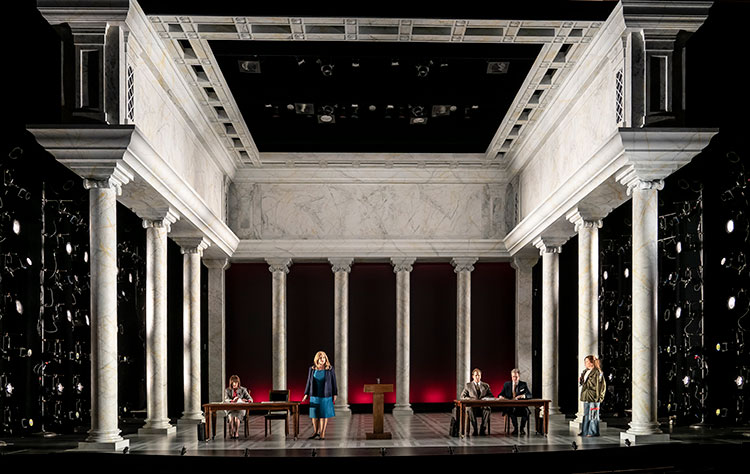 Review: ROE at Goodman&nbsp;Theatre