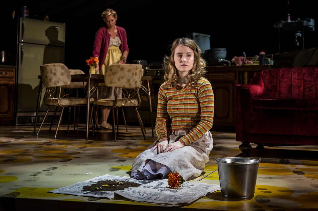 Review: Goodman Theatre’s Encore of SMOKEFALL&nbsp;(2013)