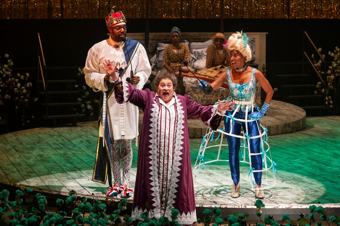 Review: THE MOST SPECTACULARLY LAMENTABLE TRIAL OF MIZ MARTHA WASHINGTON at Steppenwolf Theatre&nbsp;Company