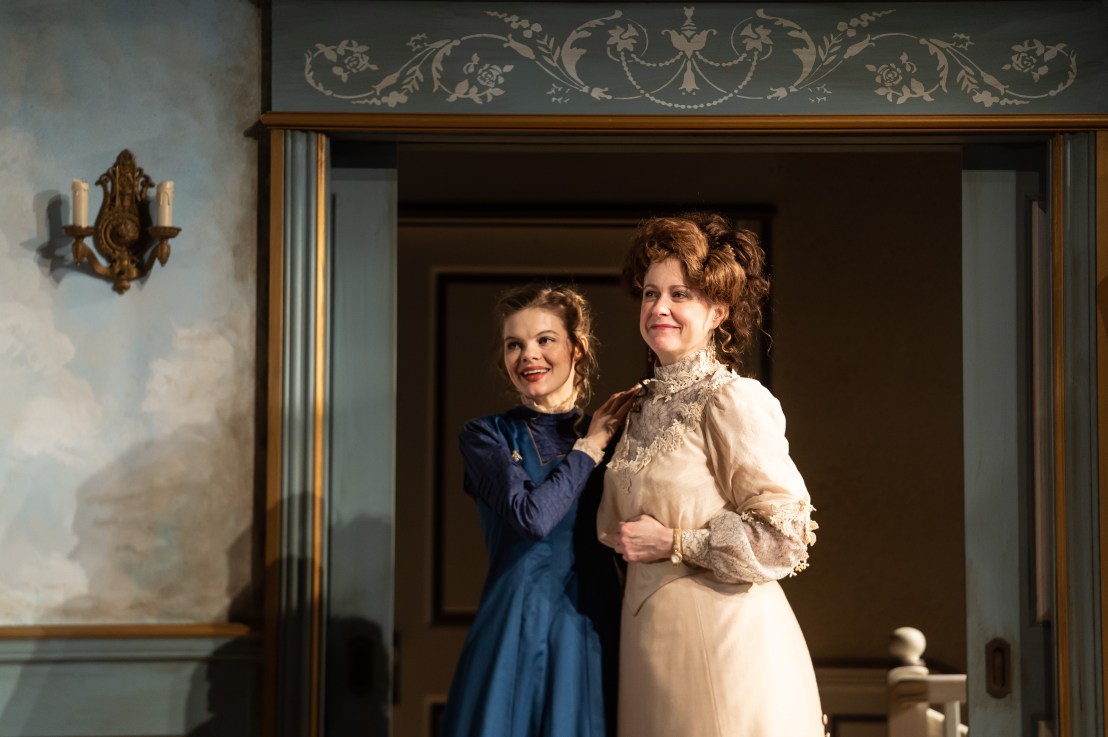 Review: THE CHERRY ORCHARD at Goodman&nbsp;Theatre