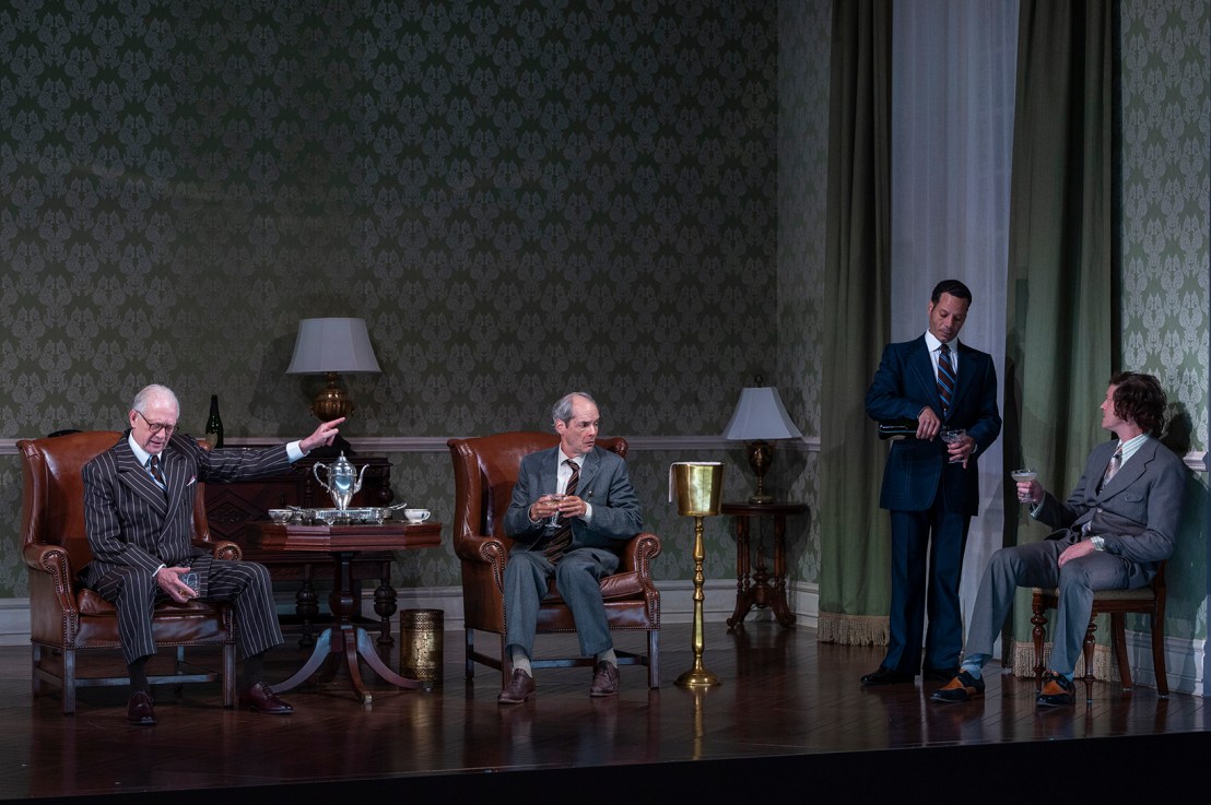 Review: NO MAN’S LAND at Steppenwolf Theatre&nbsp;Company