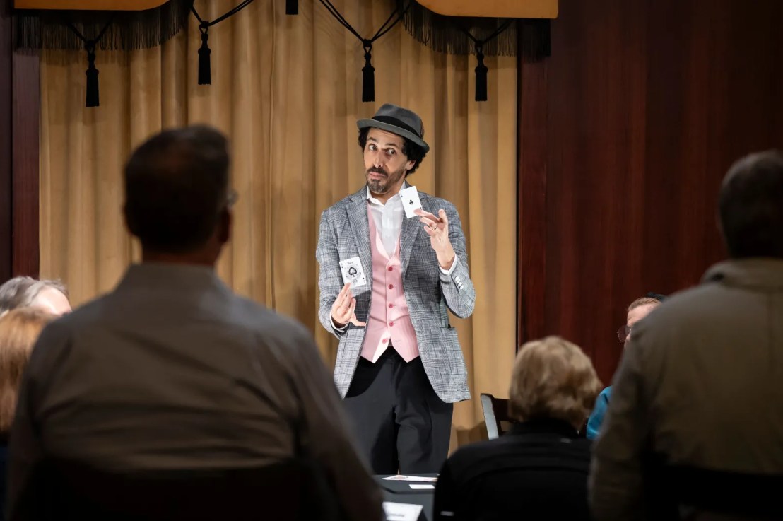 Review: Siegfried Tieber at THE MAGIC PARLOUR